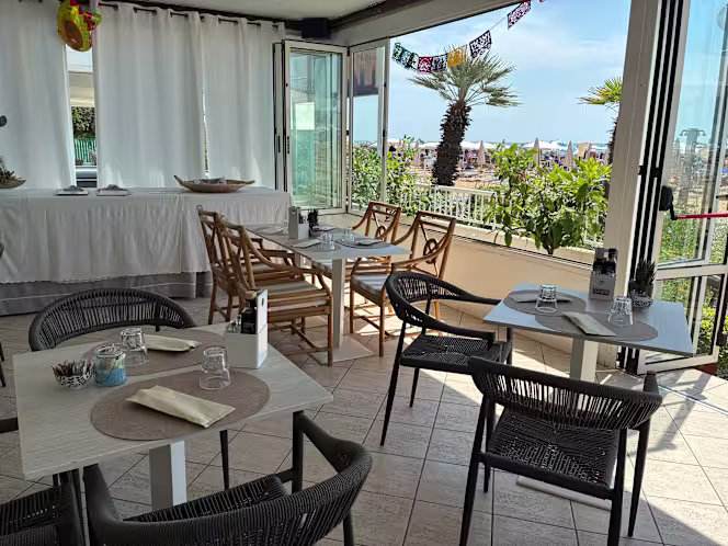 Ristorante Telenia fronte mare - 0