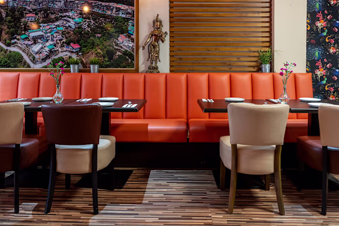 Delhi Chaat N Cafe - Indian Restaurant in Hyde - 2