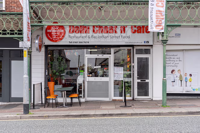 Delhi Chaat N Cafe - Indian Restaurant in Hyde - 4