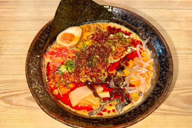 Love Sushi & Ramen - Waterloo - 4