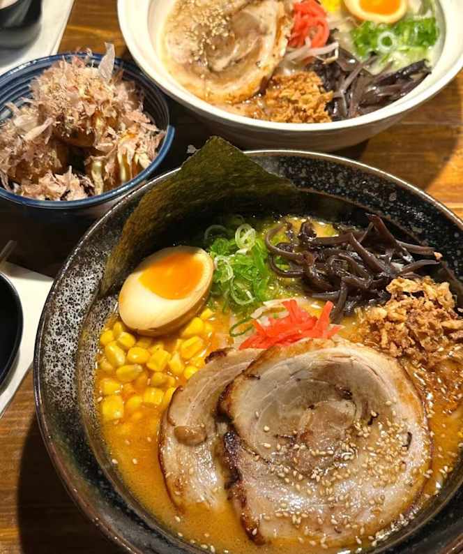 Love Sushi & Ramen - Waterloo - 3