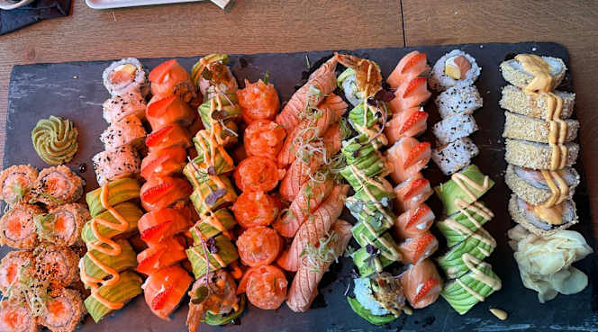 Love Sushi & Ramen - Waterloo - 7
