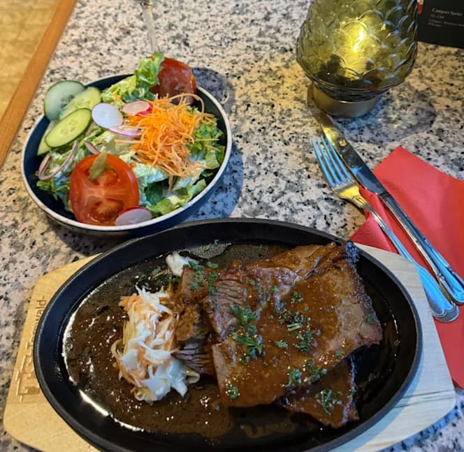 Ariana Restaurant - 7