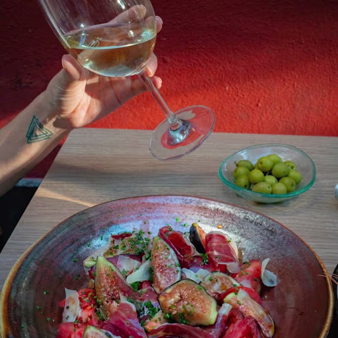 Vinos & Tapas La Azotea - 9