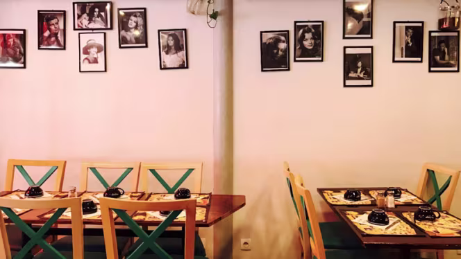 A l'étoile d'or - Paris - 1