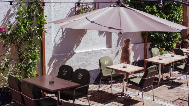 Ensemble Gastro & Bar - 1