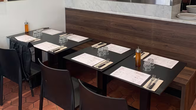 Scugnizzo Pizzeria - 9