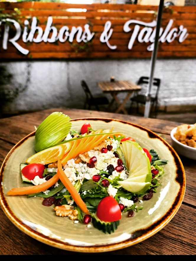 Ribbons and Taylor Bistro - 0