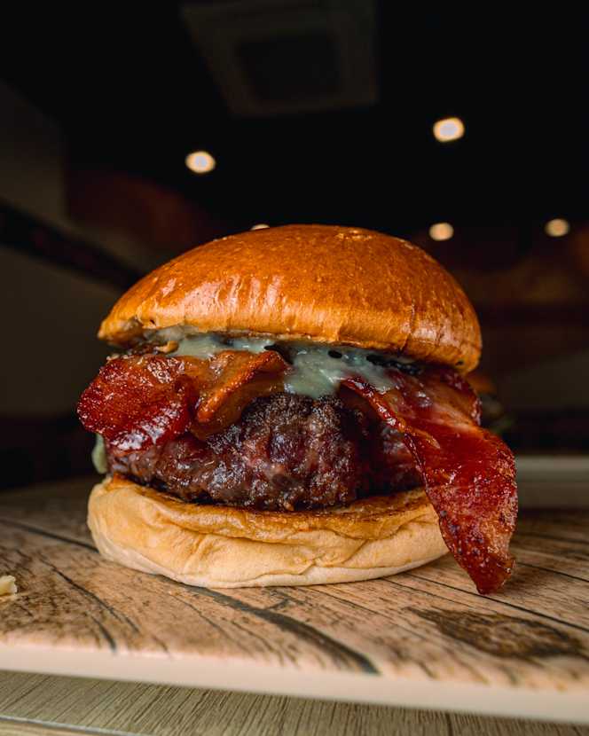 Milfers Burgers - 2