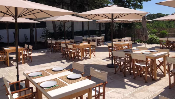 Villa Meco Restaurant & Sushi Bar - 8