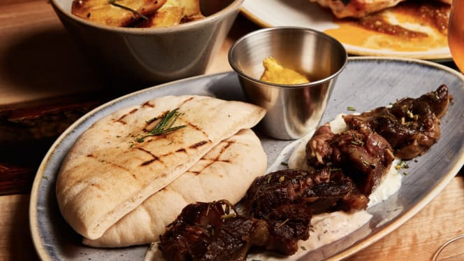 N°4 Med Bar & Restaurant - 6