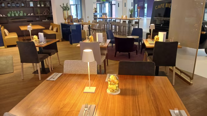 Vienna House Restaurant - 1