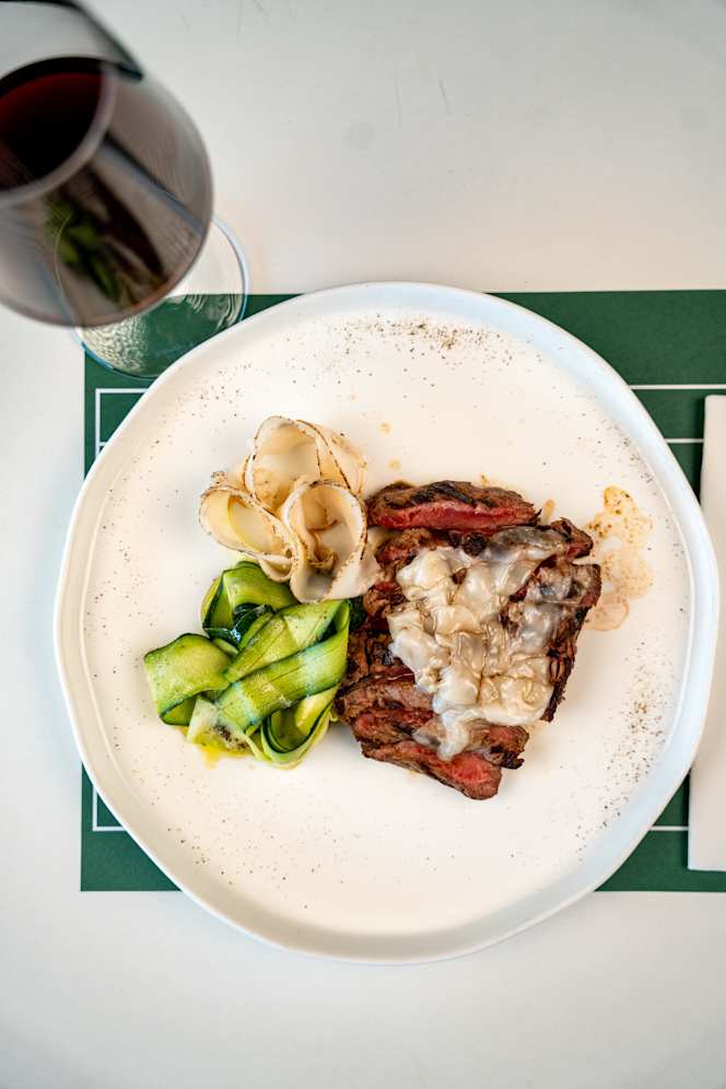 Roger Tennis Cafè - 9