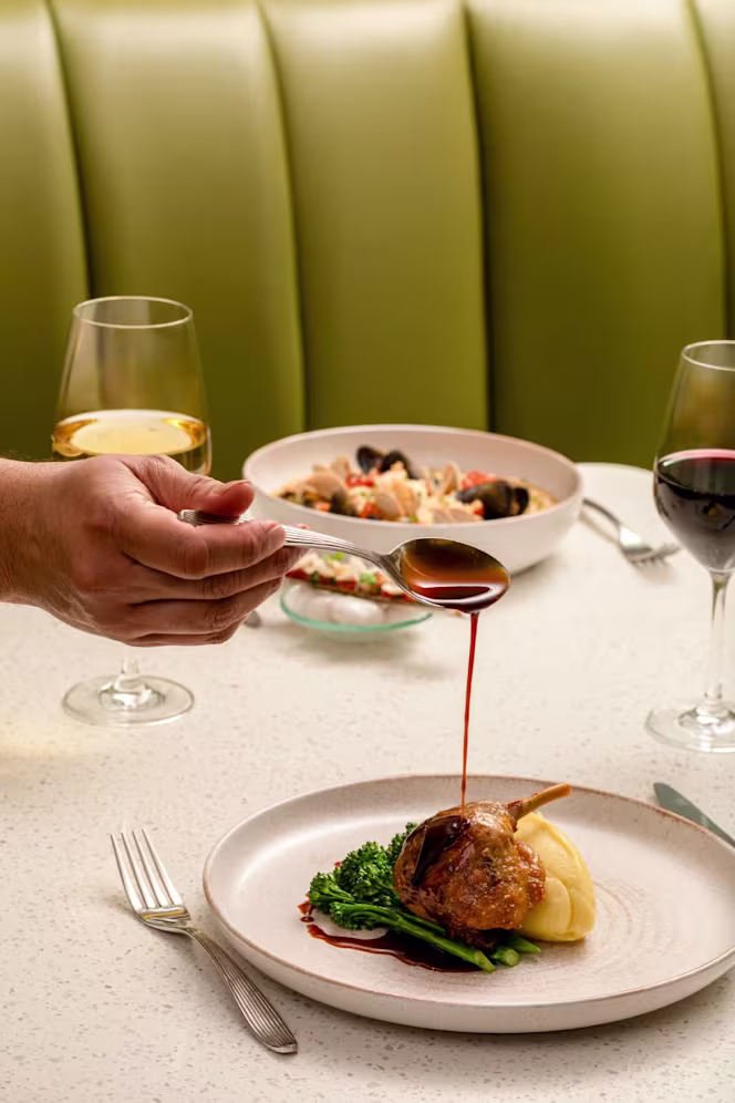 Park Corner Brasserie - 4