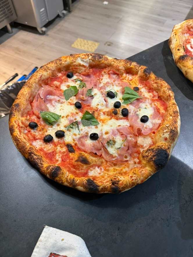 Vibe Cusano Milanino Pizzeria - 4