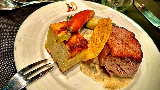 Le Dîner Spectacle La Bonbonnière - 2