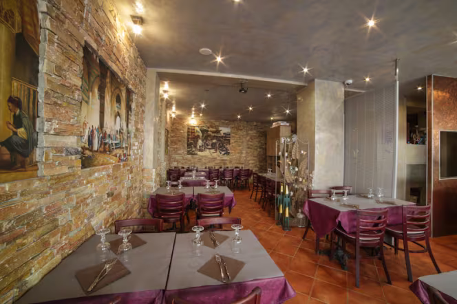 Le Phenicien - Paris - 0