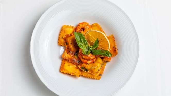 Almaris Restaurant - 0