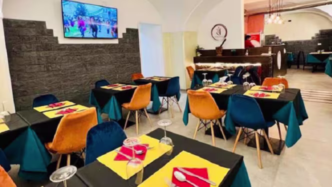 Indian Tandoori & Couscous Restaurant - Catania - 4