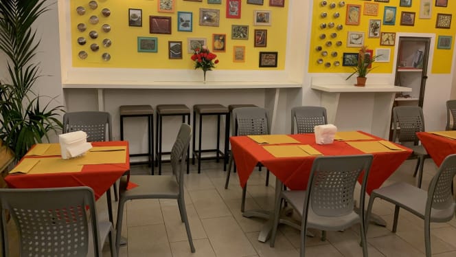 Ristorante Indiano Just Desi - Lecce - 0