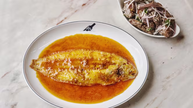 London Shell Co. Swain's Lane - 9