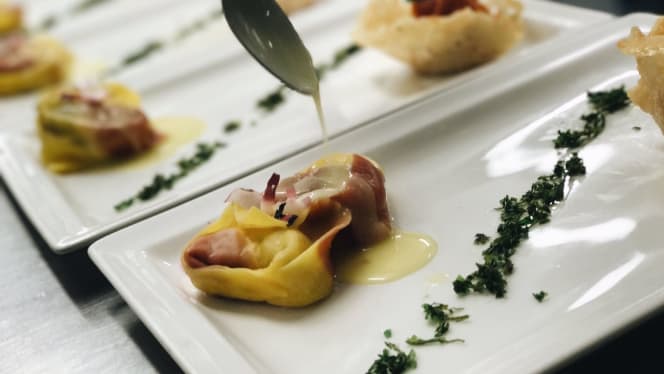 Momenti Italian Food & Wine - 9