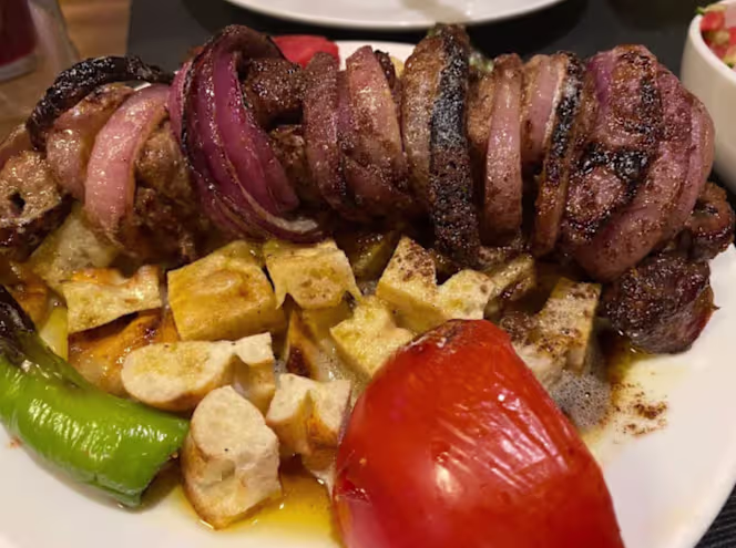 Defne Restaurant Southend - 2