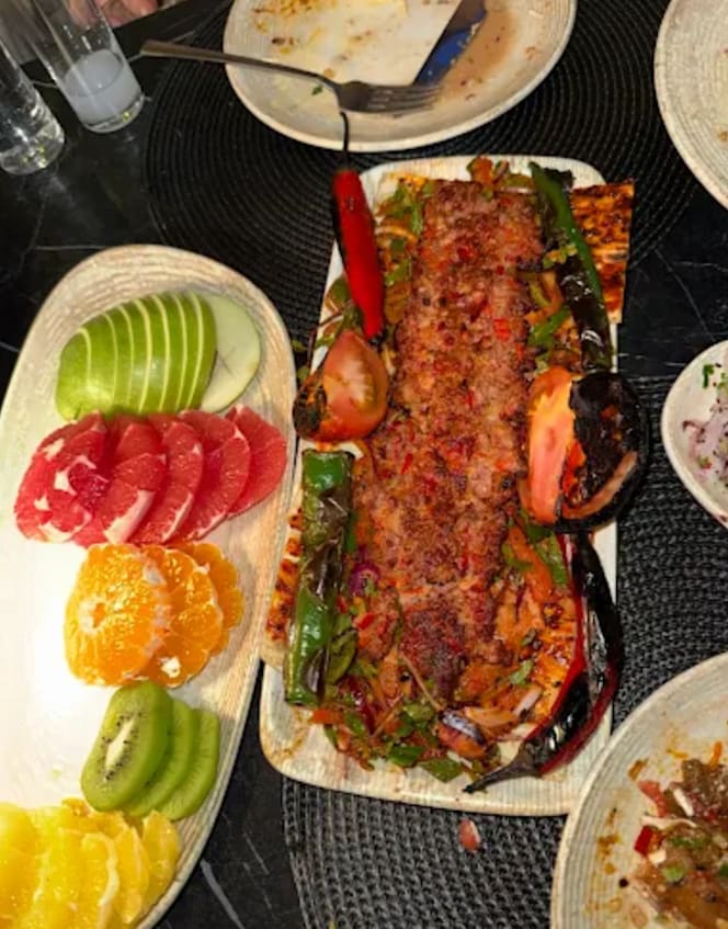 Defne Restaurant Southend - 3