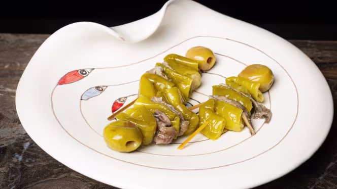 Jamón-Prosciutteria Iberica & Dispenseria alcolica - 7