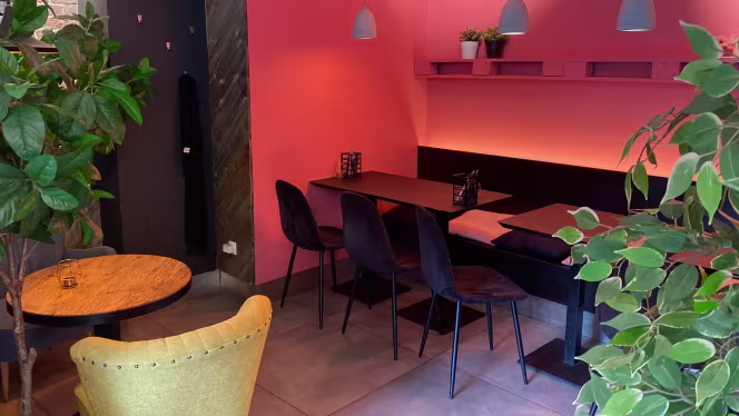 Hashtag Burgers & Brunch - 2