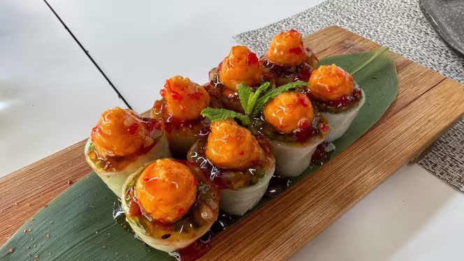 Kombu Asian Fusion Sushi - 8