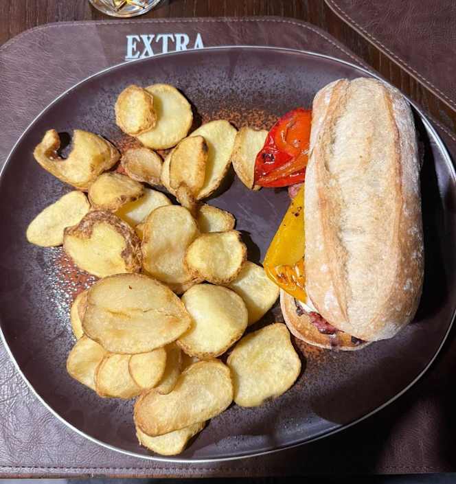 Extra Time - Finest Football Pub - 0