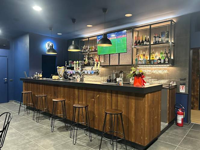 Extra Time - Finest Football Pub - 1