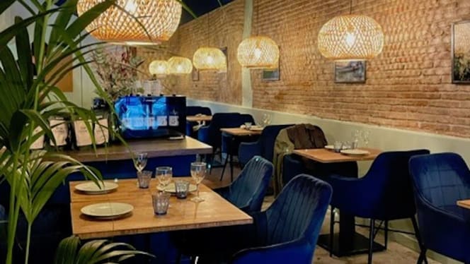 La Cua Curta Sants - 0