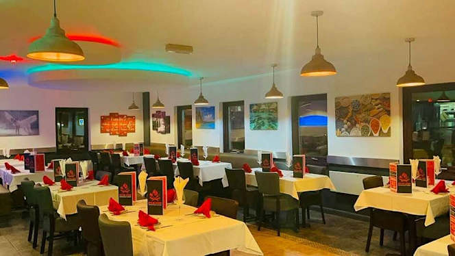 Sizzling Lounge Restaurant & Bar - 0