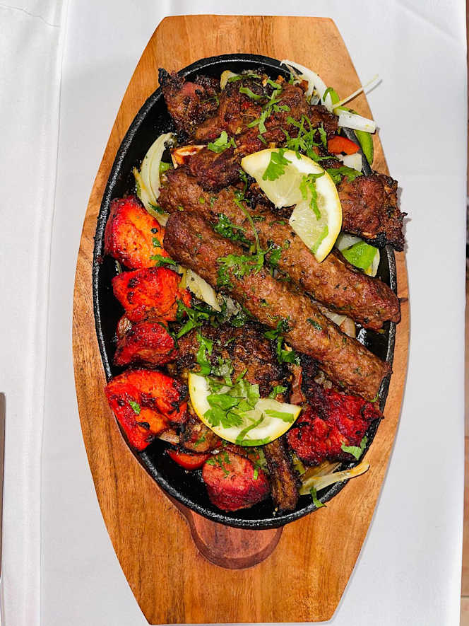 Sizzling Lounge Restaurant & Bar - 2