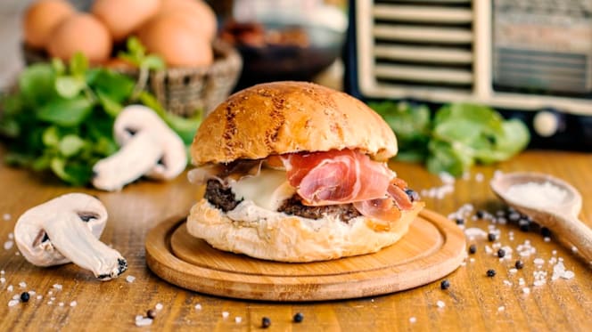 Willy's Burger - Viale Abruzzi - 3