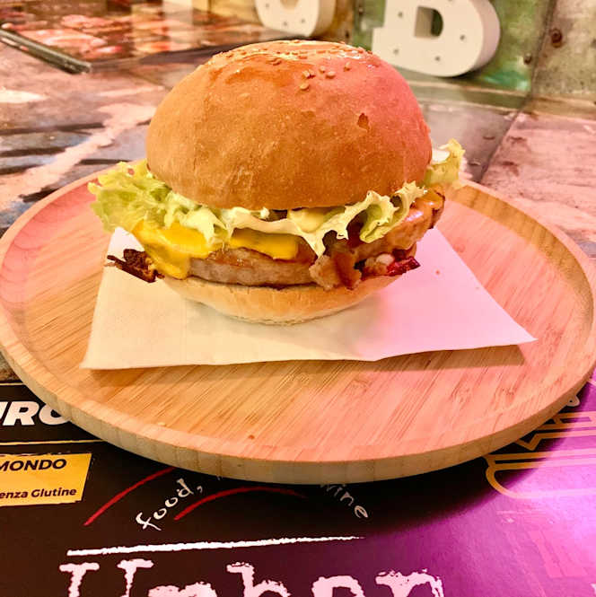Urban Brat Pub - 2