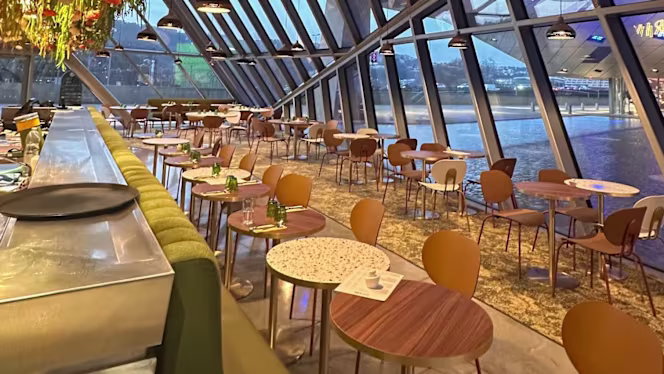 Monument café RIVES - Musée des Confluences - Restaurant - Lyon