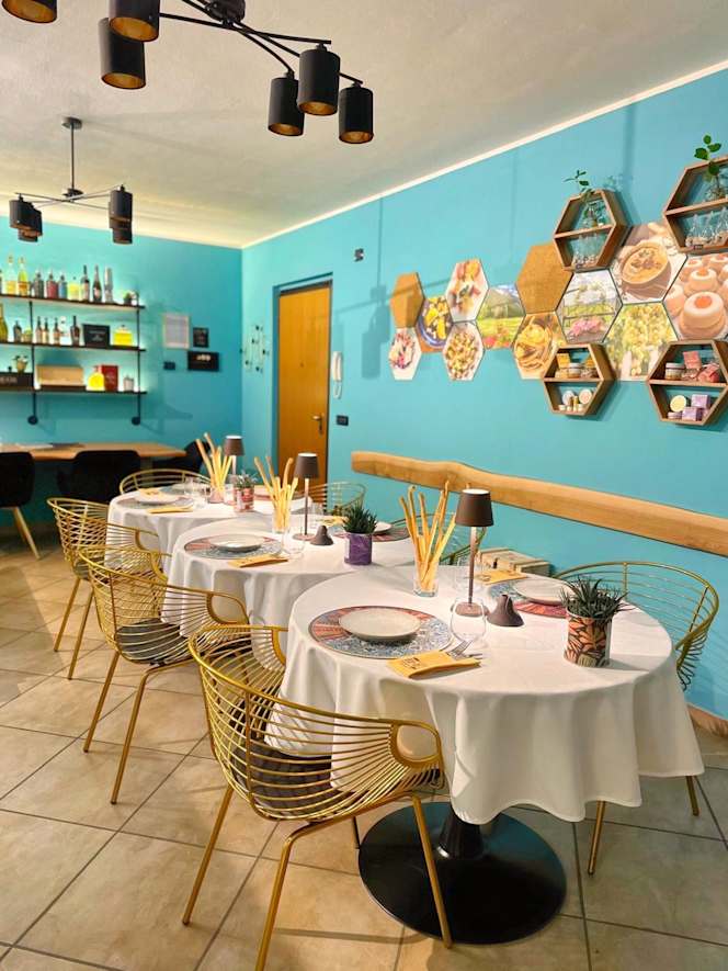 BU-NET | Showroom con cucina | Prodotti Tipici - 4