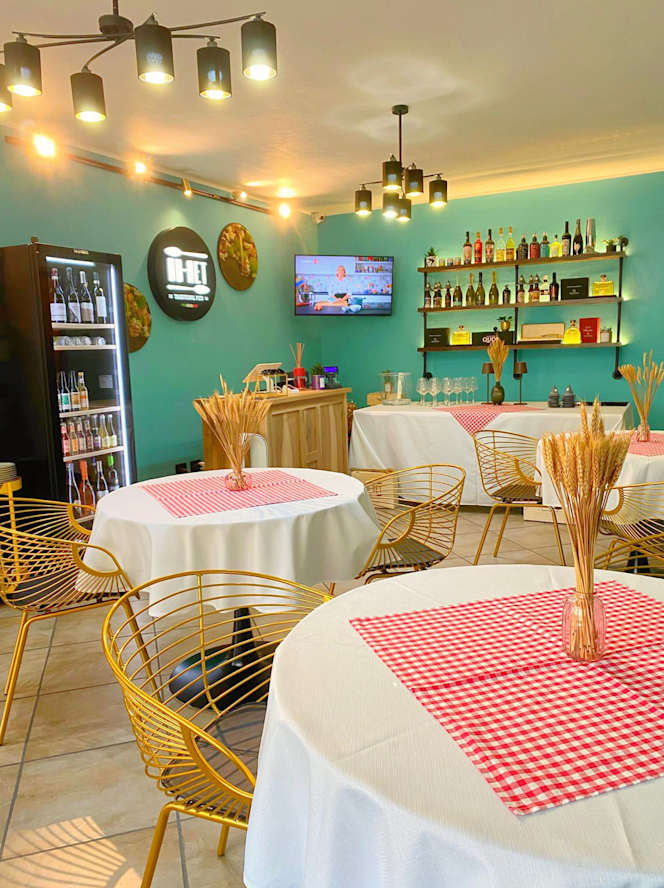 BU-NET | Showroom con cucina | Prodotti Tipici - 3