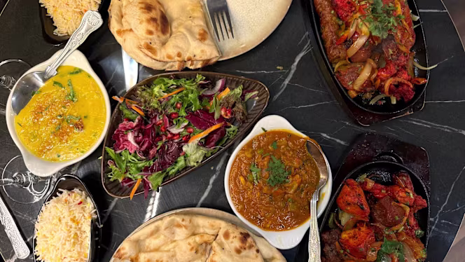 Zoya Indian Lounge - 4