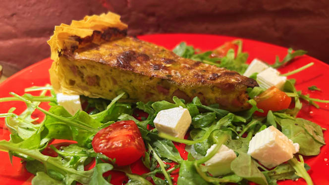 Courtyard Wine Cellars & Kitchen - London - 6