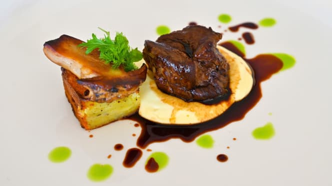 Nobi Restaurant & Pool Bar - 2