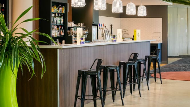 "Parenthèse", By Novotel - Saint-Pierre-du-Perray - 9