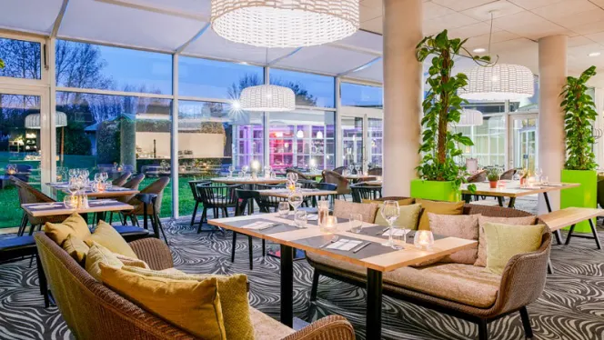 "Parenthèse", By Novotel - Saint-Pierre-du-Perray - 0