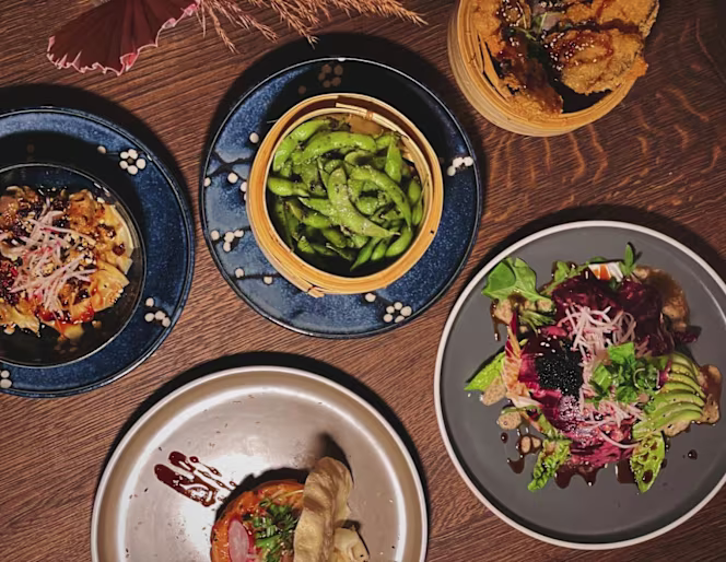 Umi x Gendai No Kaishaku - Berlin - 0