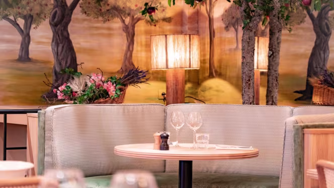 Le Village Café - 2