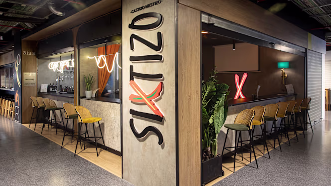 Sixtizo Gastro Bar - 0