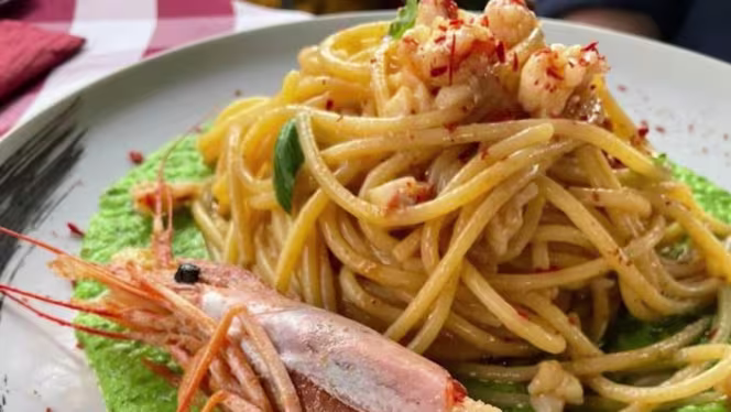 Janas Restaurant - 8